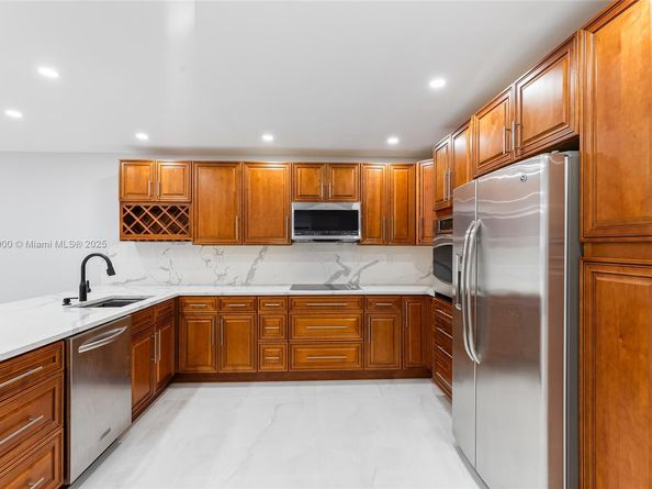 9080 NW 23rd St, Coral Springs FL 33065