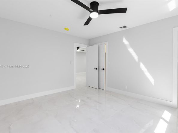 9080 NW 23rd St, Coral Springs FL 33065