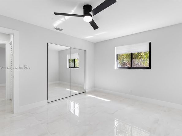 9080 NW 23rd St, Coral Springs FL 33065