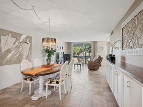 700 S Hollybrook Dr 201, Pembroke Pines FL 33025