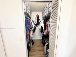 1100 SW 109th Ave, Pembroke Pines FL 33025