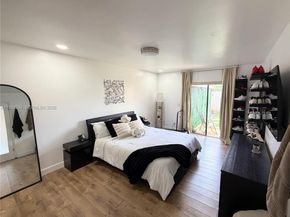 1100 SW 109th Ave, Pembroke Pines FL 33025