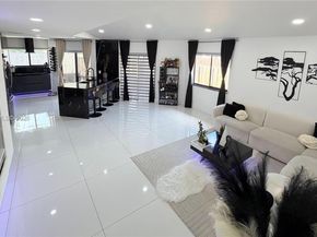 1100 SW 109th Ave, Pembroke Pines FL 33025