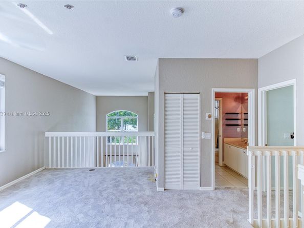 3839 SW 51st St, Hollywood FL 33312