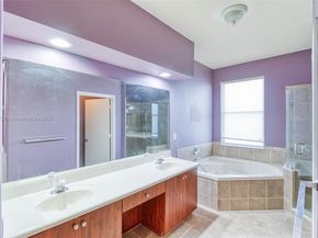 3839 SW 51st St, Hollywood FL 33312