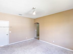 3839 SW 51st St, Hollywood FL 33312