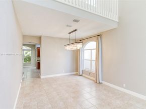 3839 SW 51st St, Hollywood FL 33312