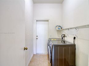 3839 SW 51st St, Hollywood FL 33312