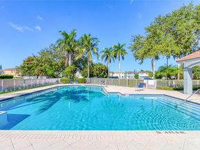 3839 SW 51st St, Hollywood FL 33312