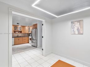 1701 S Ocean Dr 105, Hollywood FL 33019