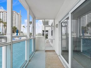 1701 S Ocean Dr 105, Hollywood FL 33019