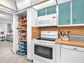 2324 Van Buren St 204, Hollywood FL 33020