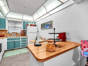 2324 Van Buren St 204, Hollywood FL 33020