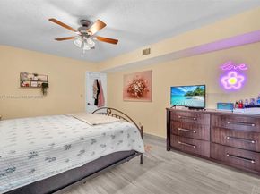 2324 Van Buren St 204, Hollywood FL 33020
