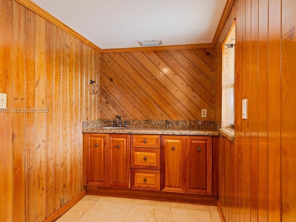 7860 SW 173rd Ter, Palmetto Bay FL 33157