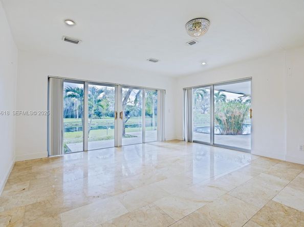 7860 SW 173rd Ter, Palmetto Bay FL 33157