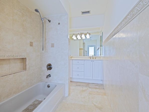 7860 SW 173rd Ter, Palmetto Bay FL 33157