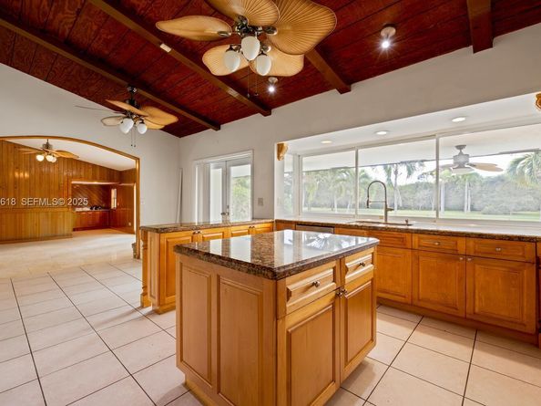 7860 SW 173rd Ter, Palmetto Bay FL 33157