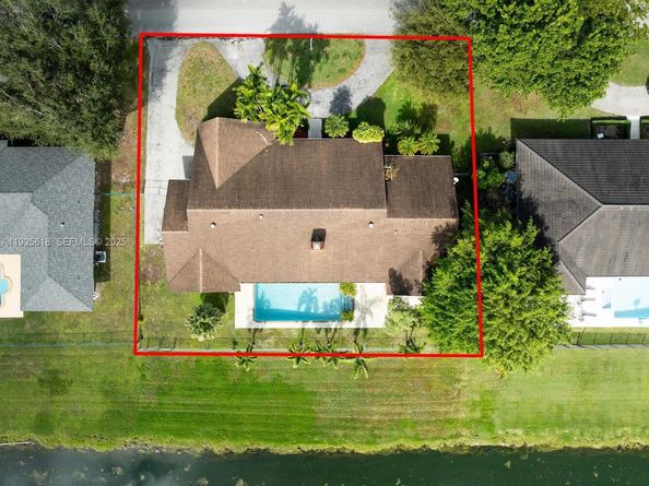 7860 SW 173rd Ter, Palmetto Bay FL 33157