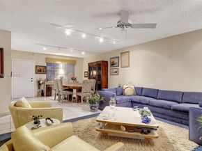 481 Ives Dairy Rd 1054, Miami FL 33179
