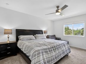 20868 NW 9th Path, Miami Gardens FL 33169