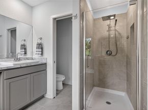 20868 NW 9th Path, Miami Gardens FL 33169