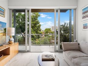 545 SW 11th St 208, Miami FL 33129