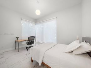 545 SW 11th St 208, Miami FL 33129