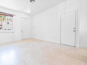 21007 NW 14 Pl 351, Miami Gardens FL 33169