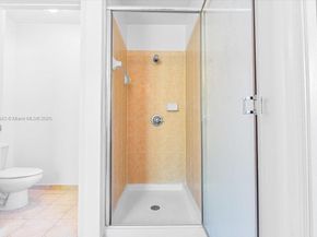 21007 NW 14 Pl 351, Miami Gardens FL 33169