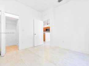 21007 NW 14 Pl 351, Miami Gardens FL 33169