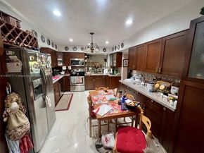 9601 SW 66th St, Miami FL 33173