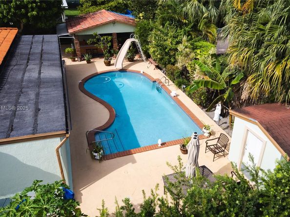 9601 SW 66th St, Miami FL 33173