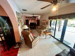 9601 SW 66th St, Miami FL 33173