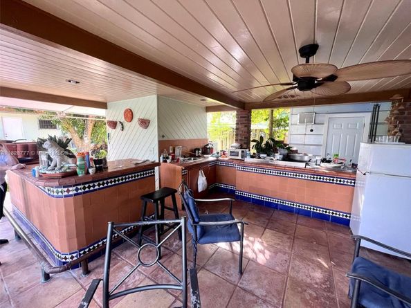 9601 SW 66th St, Miami FL 33173
