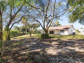 9234 Southampton Pl, Boca Raton FL 33434