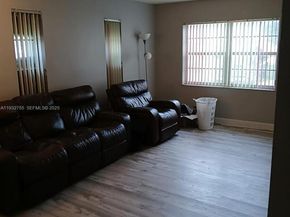 10210 SW 175th St, Miami FL 33157