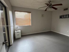 1226 N Hiatus Rd 1226, Pembroke Pines FL 33026