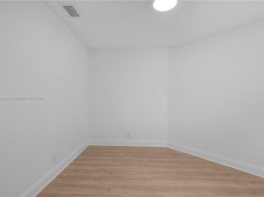 1525 Seabay Rd, Weston FL 33326
