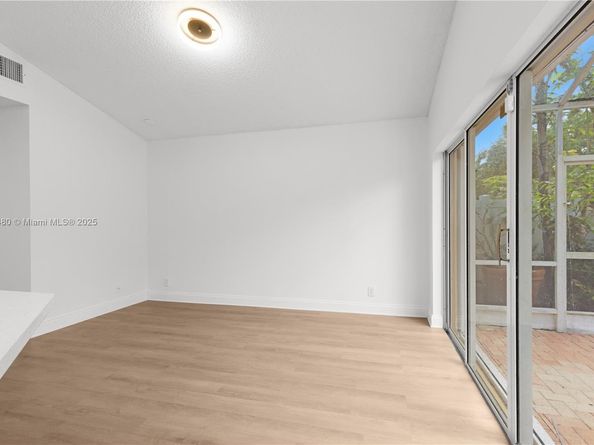 1525 Seabay Rd, Weston FL 33326