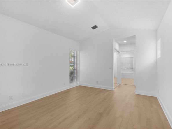 1525 Seabay Rd, Weston FL 33326