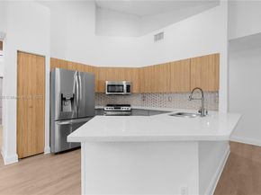 1525 Seabay Rd, Weston FL 33326