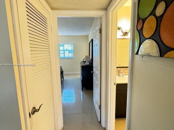 5300 Washington St I208, Hollywood FL 33021