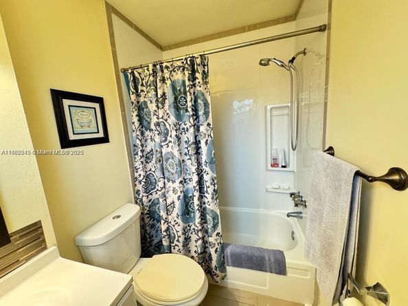 5300 Washington St I208, Hollywood FL 33021