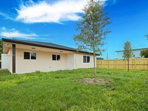 625 SW 6 Street, Homestead FL 33030