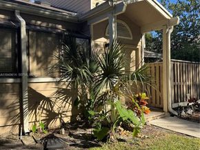 7157 Sportsmans Dr, North Lauderdale FL 33068