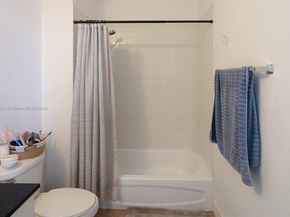 2200 NE 4th Ave 1002, Miami FL 33137