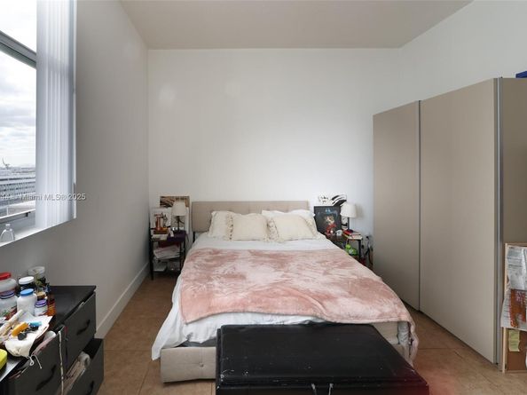 2200 NE 4th Ave 1002, Miami FL 33137