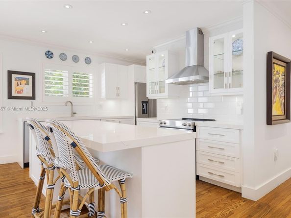 5906 Mall Mall, Coral Gables FL 33146