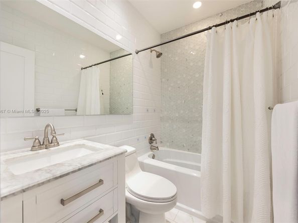 5906 Mall Mall, Coral Gables FL 33146